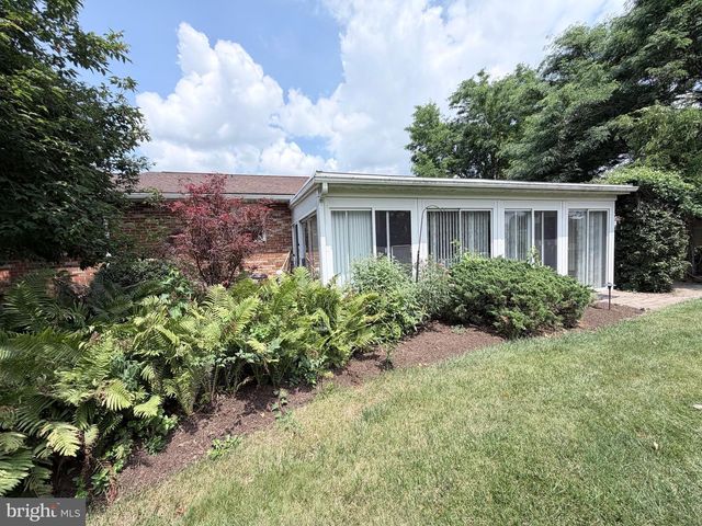 15 LIPPIZAN DRIVE, Shippensburg, PA 17257