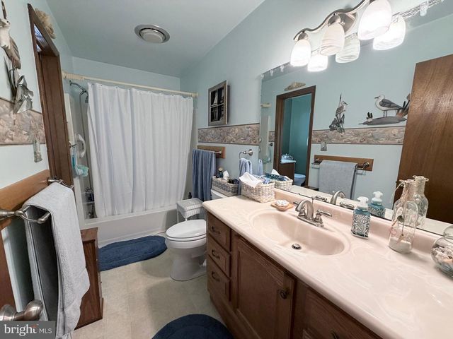 15 LIPPIZAN DRIVE, Shippensburg, PA 17257