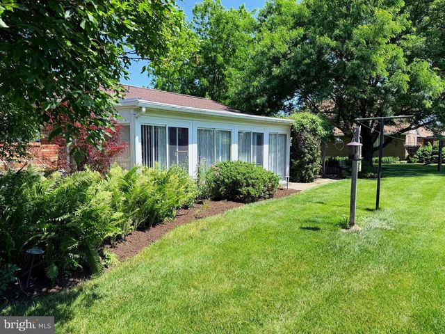 15 LIPPIZAN DRIVE, Shippensburg, PA 17257