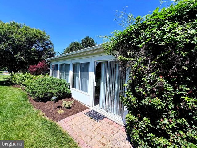 15 LIPPIZAN DRIVE, Shippensburg, PA 17257