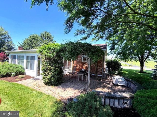 15 LIPPIZAN DRIVE, Shippensburg, PA 17257