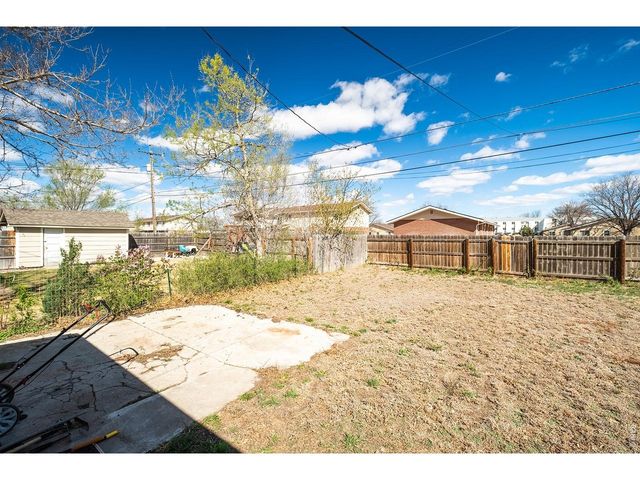 402 Cleveland St, Sterling, CO 80751