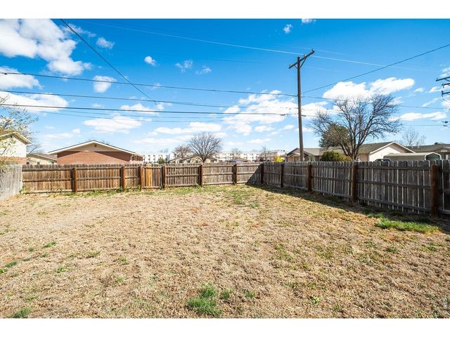402 Cleveland St, Sterling, CO 80751
