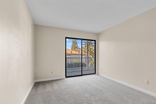 921 S Walden Street 108, Aurora, CO 80017