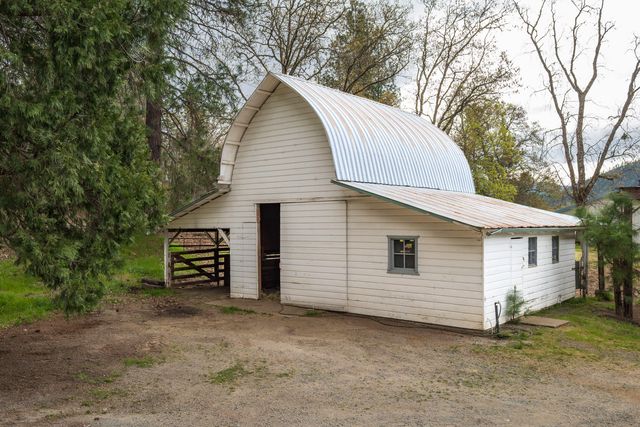 3336 Midway Avenue, Grants Pass, OR 97527