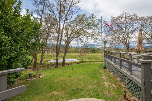 3336 Midway Avenue, Grants Pass, OR 97527