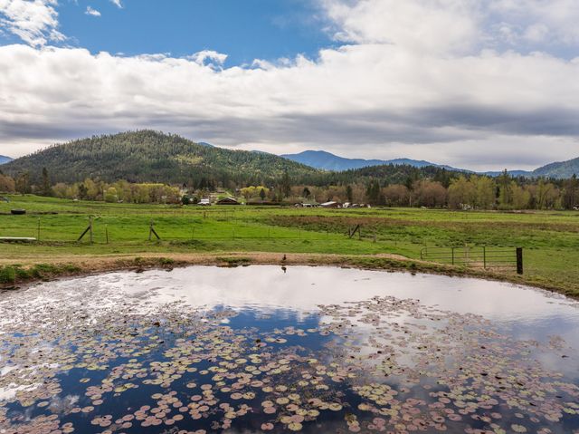 3336 Midway Avenue, Grants Pass, OR 97527