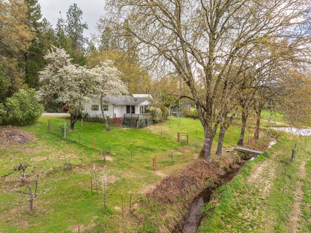 3336 Midway Avenue, Grants Pass, OR 97527