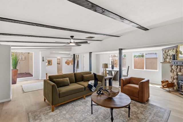 3907 3rd Street NW, Albuquerque, NM 87107