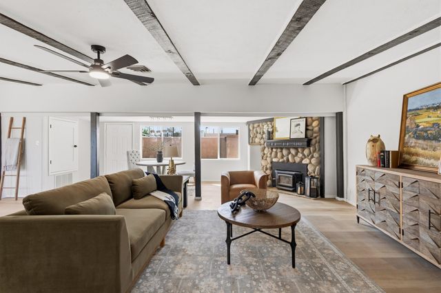 3907 3rd Street NW, Albuquerque, NM 87107