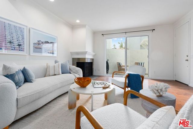 910 19th Street 10, Santa Monica, CA 90403