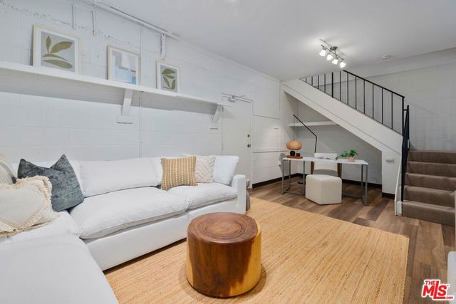 910 19th Street 10, Santa Monica, CA 90403