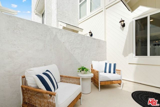 910 19th Street 10, Santa Monica, CA 90403