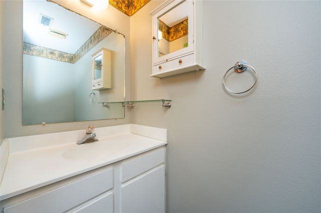 2312 60th Street, Des Moines, IA 50322