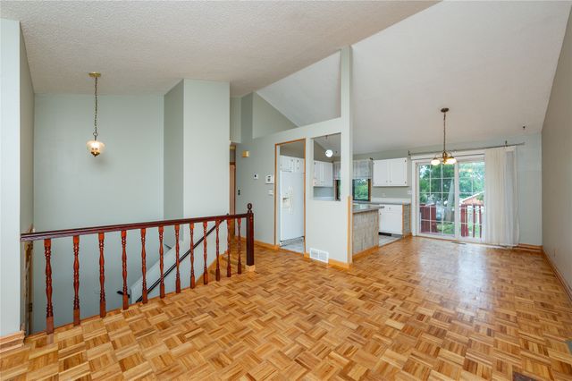 2312 60th Street, Des Moines, IA 50322