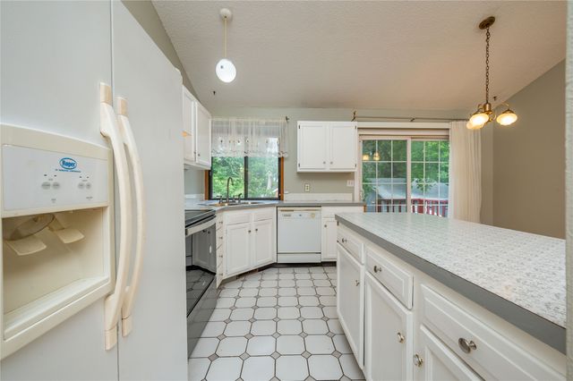 2312 60th Street, Des Moines, IA 50322
