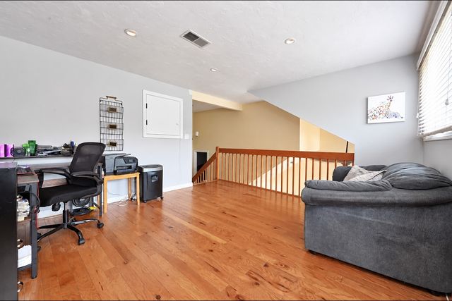 340 Centre 8, Rockland, MA 02370