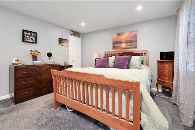 340 Centre 8, Rockland, MA 02370