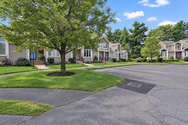 340 Centre 8, Rockland, MA 02370
