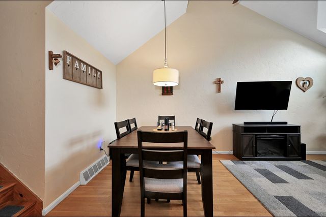 340 Centre 8, Rockland, MA 02370