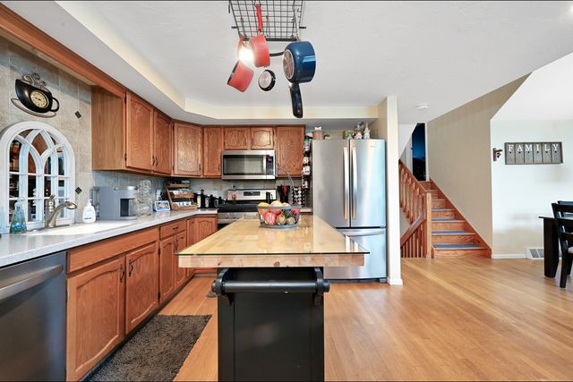 340 Centre 8, Rockland, MA 02370