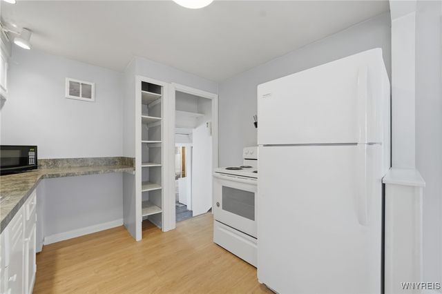 124 Kelvin Drive, Tonawanda, NY 14223