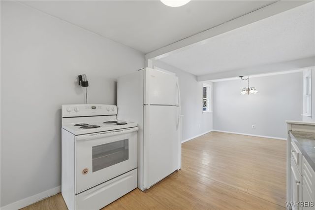 124 Kelvin Drive, Tonawanda, NY 14223