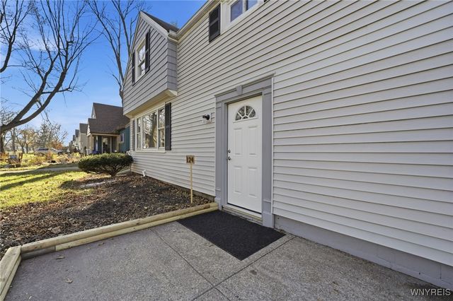 124 Kelvin Drive, Tonawanda, NY 14223