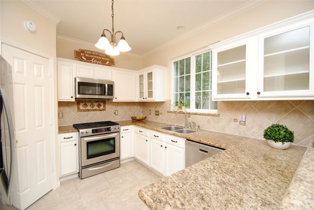 819 Fairpark Lane, Sugar Land, TX 77479