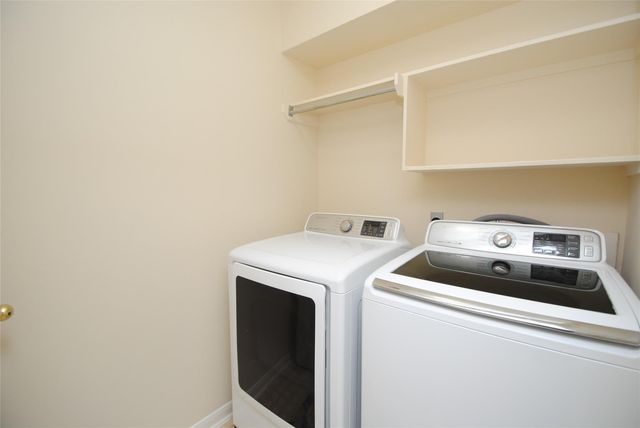 819 Fairpark Lane, Sugar Land, TX 77479