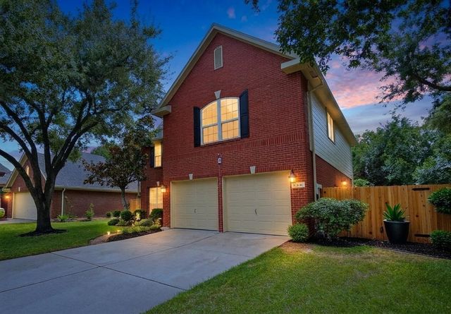 819 Fairpark Lane, Sugar Land, TX 77479