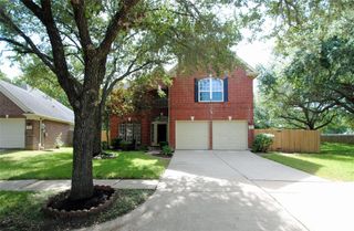819 Fairpark Lane, Sugar Land, TX 77479
