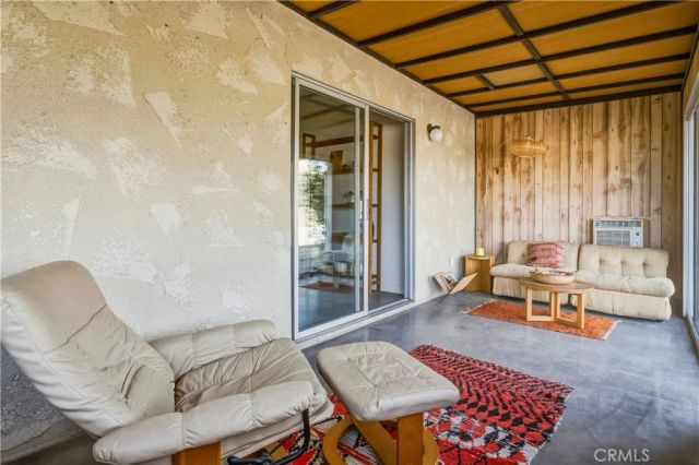 6381 Airway Avenue, Yucca Valley, CA 92284