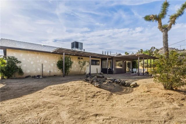 6381 Airway Avenue, Yucca Valley, CA 92284