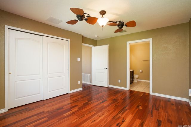 631 Sanderling, San Antonio, TX 78245