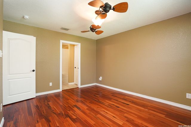 631 Sanderling, San Antonio, TX 78245