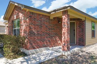 631 Sanderling, San Antonio, TX 78245