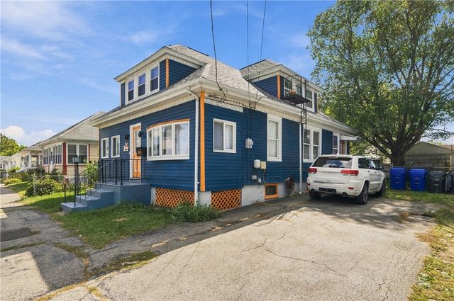 88 Finch Avenue, Pawtucket, RI 02860