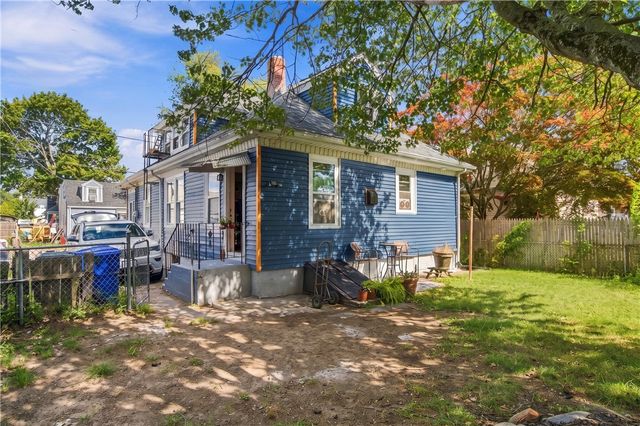 88 Finch Avenue, Pawtucket, RI 02860