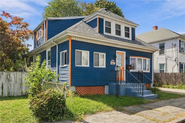 88 Finch Avenue, Pawtucket, RI 02860