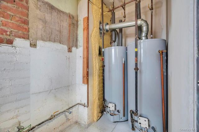 8809 208th Street, Queens Village, NY 11427