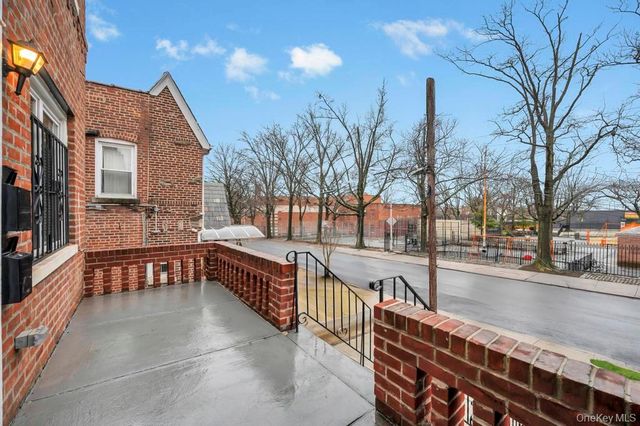 8809 208th Street, Queens Village, NY 11427