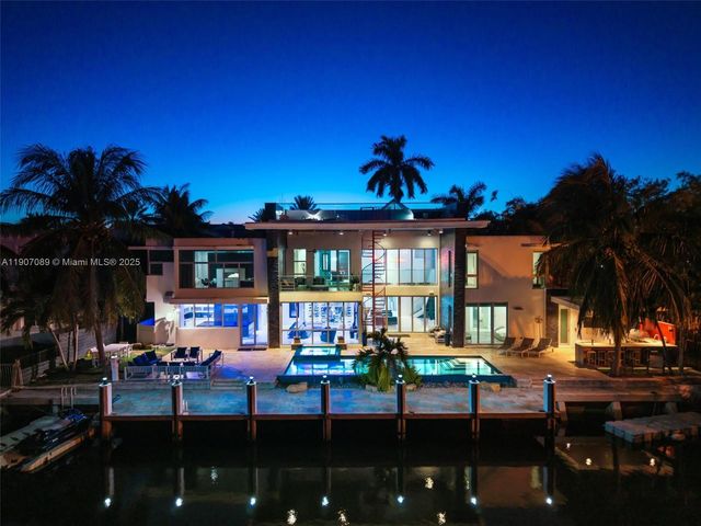 300 Royal Plaza Dr 0, Fort Lauderdale, FL 33301