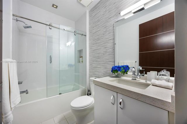 300 Royal Plaza Dr 0, Fort Lauderdale, FL 33301