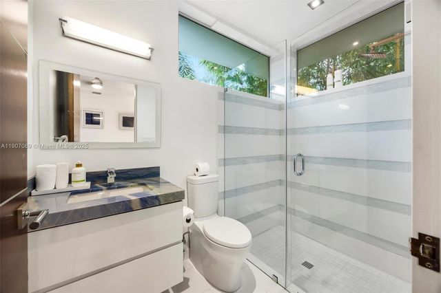 300 Royal Plaza Dr 0, Fort Lauderdale, FL 33301