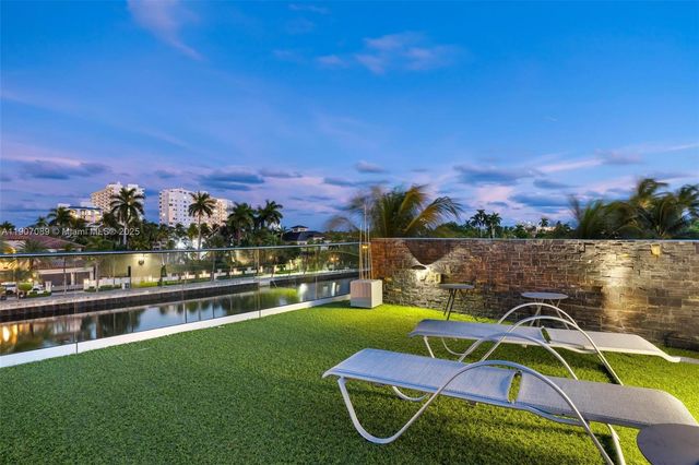 300 Royal Plaza Dr 0, Fort Lauderdale, FL 33301