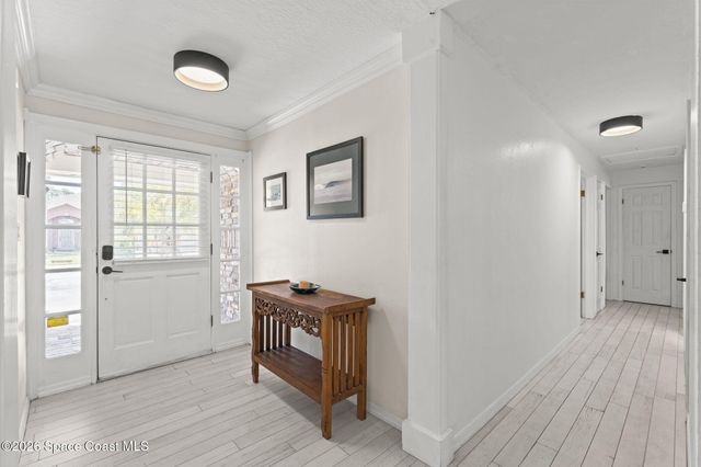 390 Nora Avenue, Merritt Island, FL 32952