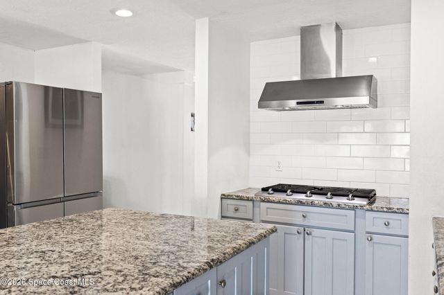 390 Nora Avenue, Merritt Island, FL 32952