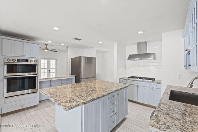 390 Nora Avenue, Merritt Island, FL 32952