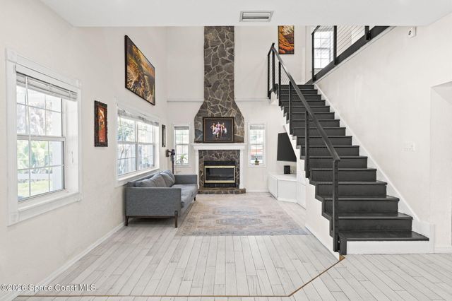 390 Nora Avenue, Merritt Island, FL 32952